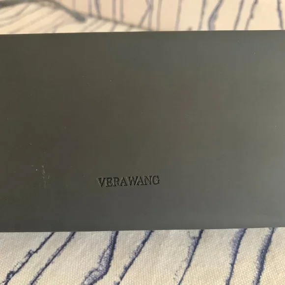 NIB- VERA WANG Cat Eye Sunglasses - Dove/Grey - Picture 7 of 11